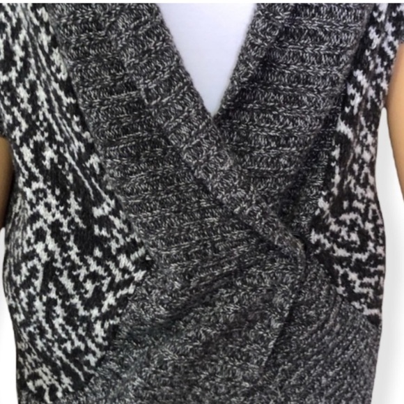 Bisou Bisou Short Sleeve Cardigan Snap Front Size M - Picture 6 of 8